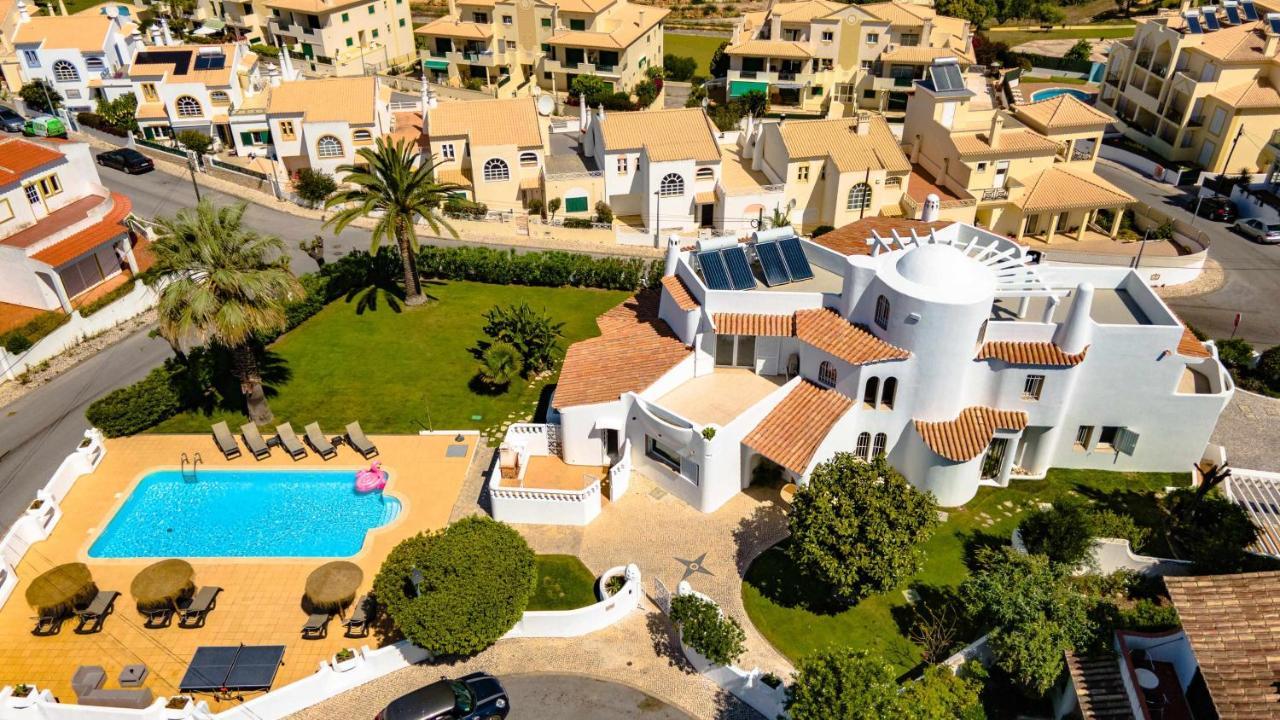 Enar 6 Quartos Piscina Localização Ideal Familias Albufeira